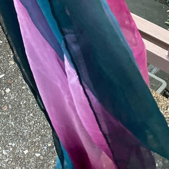 Tony& Candice NWT 100 % silk colorful gradient sheer large scarf shawl 44” x 66” - Picture 9 of 15
